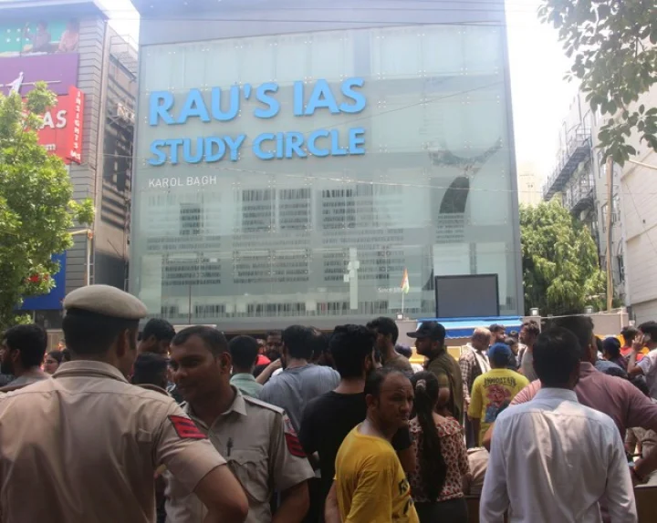 Delhi coaching accident