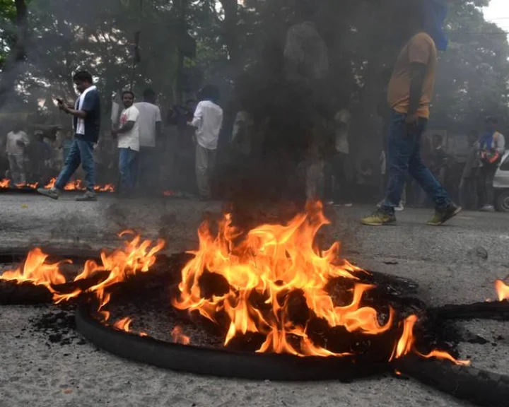 Bharat Bandh : सड़क पर लाठीचार्ज से लेकर चक्काजाम, रेल सेवा भी प्रभावित, जानें भारत बंद का किस राज्य में कैसा रहा असर