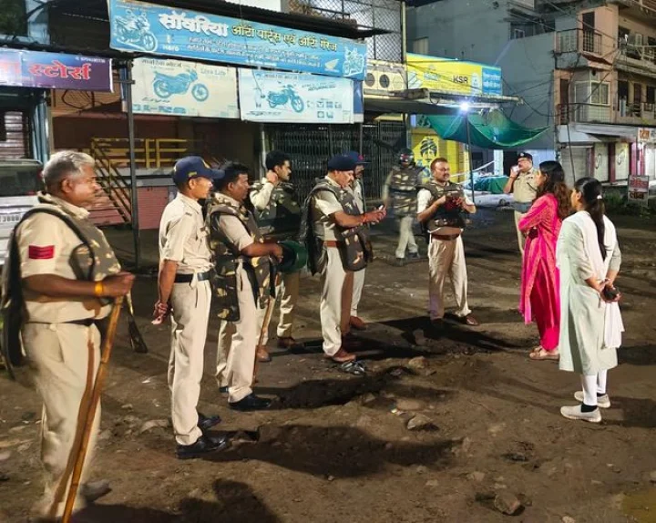 violence in maksi
