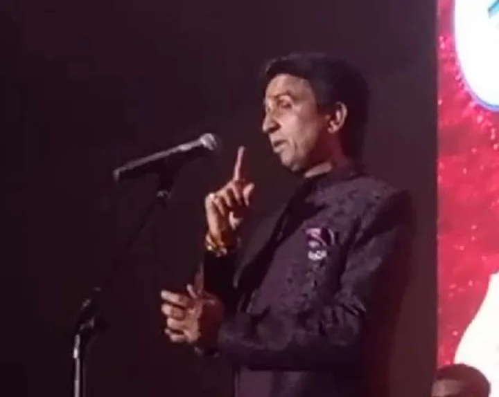kumar vishwas