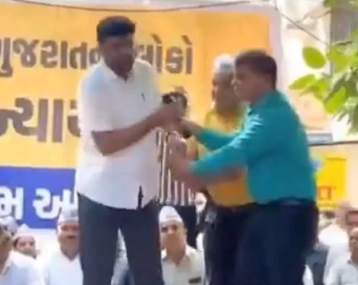 gopal italia hits himself with belt