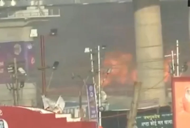 Fire broke out in Prayagraj Maha Kumbh