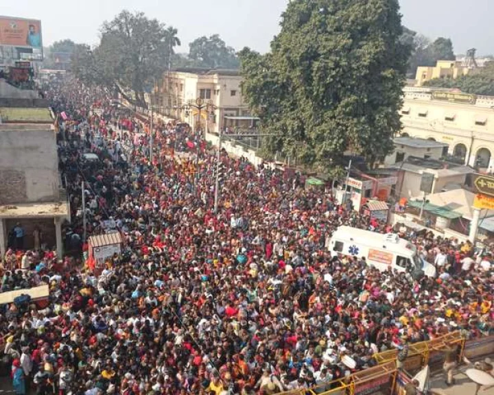 A large number of devotees reached Ayodhya