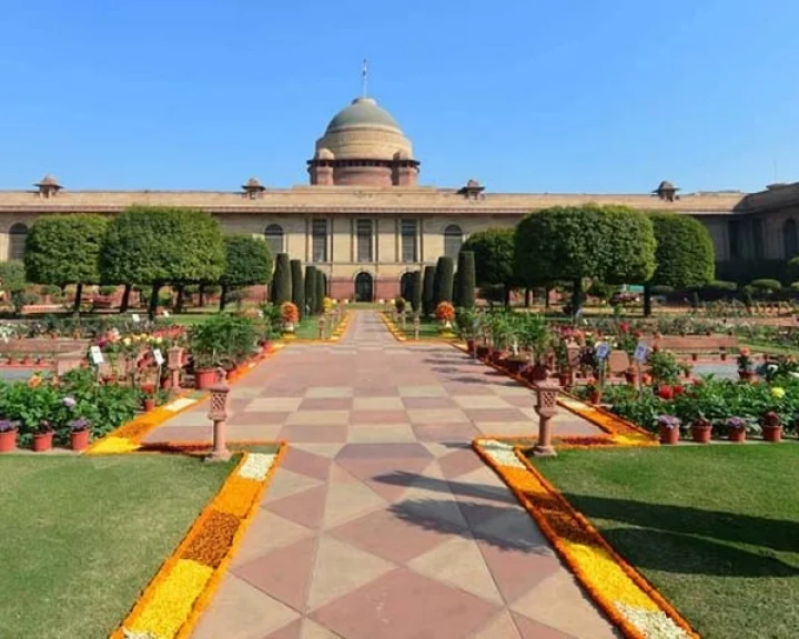 Amrit Udyan of Rashtrapati Bhavan will open from today