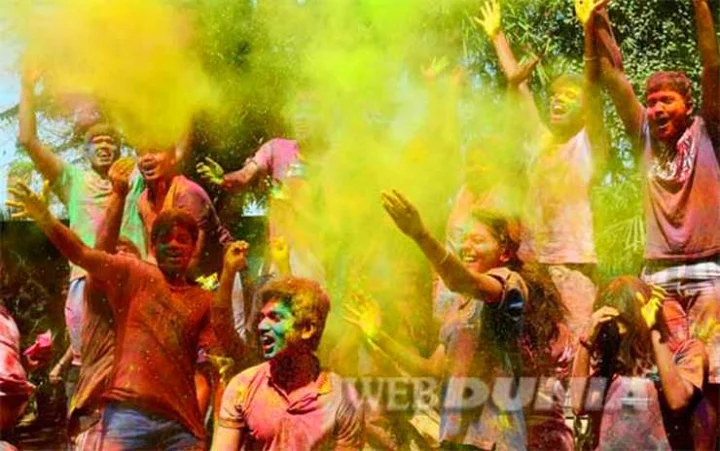 Rangpanchami celebration in Indore