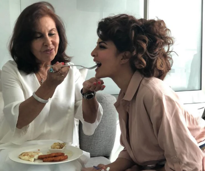 Jacqueline Fernandez mother passed away