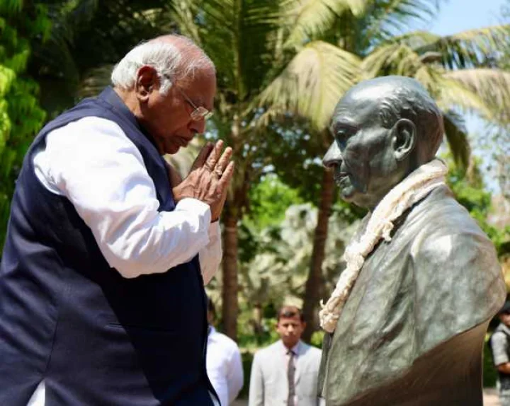 kharge on sardar patel