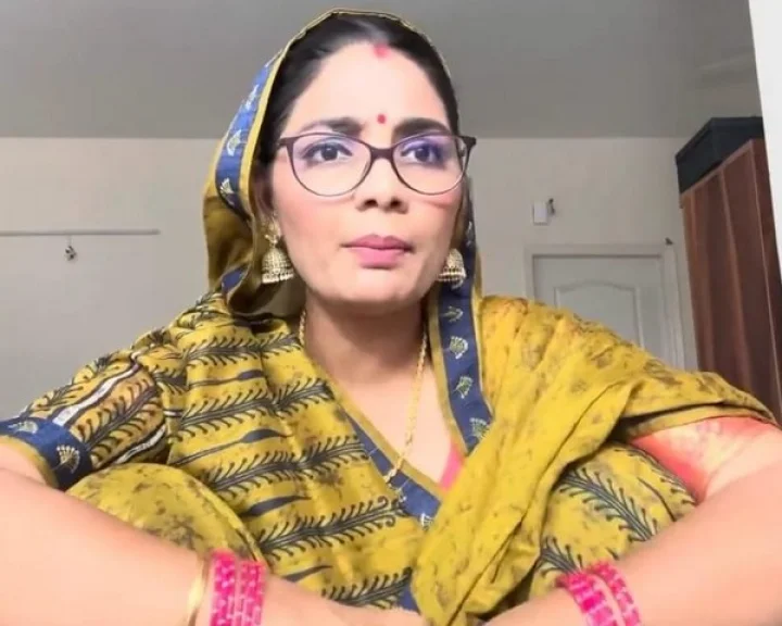 FIR against folk singer Neha Singh Rathore