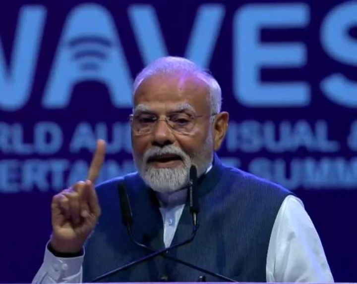 modi in waves