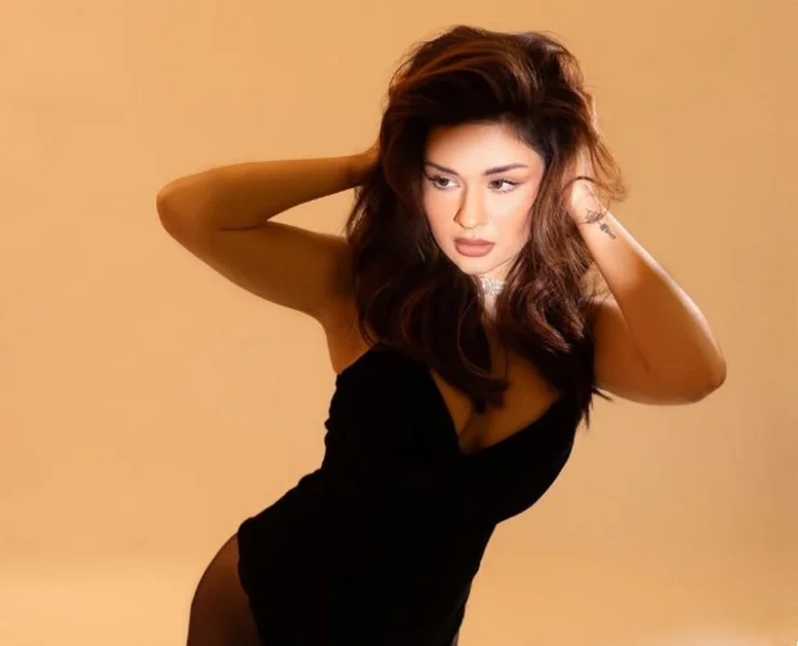 Avneet Kaur hot photos