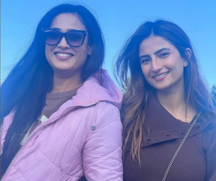 Palak Tiwari and Shweta TiwariShweta Tiwari