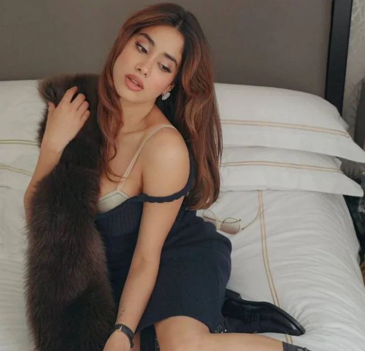 Janhvi Kapoor bold photos