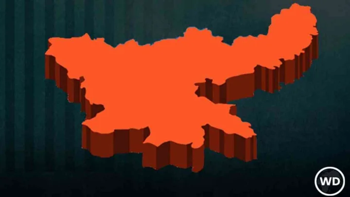 झारखंड में 25 बसों से छात्रों की सुरक्षित घर वापसी, प्रशासन ने जारी किया हेल्पलाइन नंबर