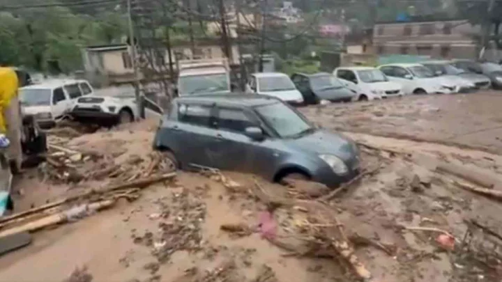 mandi cloud burst