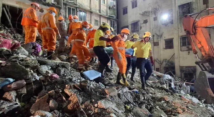 Building collapses in Palghar