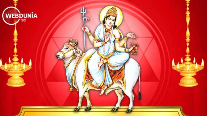 Sharadiya Navratri 2025: शारदीय नवरात्रि की आठवीं देवी महागौरी का दिन, आज अपनों प्रियजनों को भेजें ये खास शुभकामना बधाई संदेश