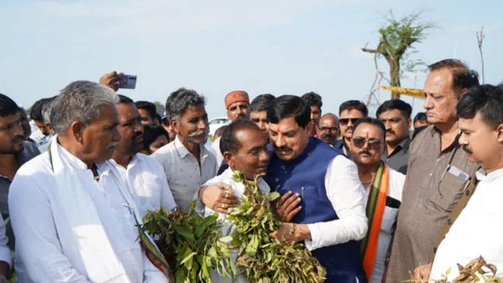Madhya Pradesh Chief Minister Dr. Mohan Yadav gave relief to farmers