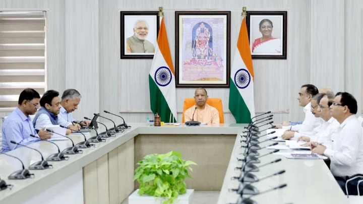 Chief Minister Yogi Adityanath's big decision regarding financial powers of PWD officers