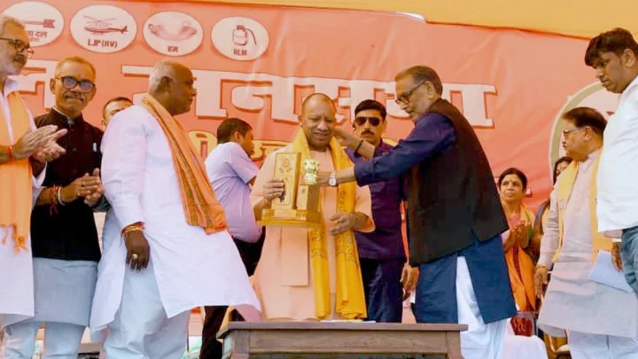 बिहार में अपराधी नहीं, विकास की सरकार चाहिए : योगी आदित्यनाथ