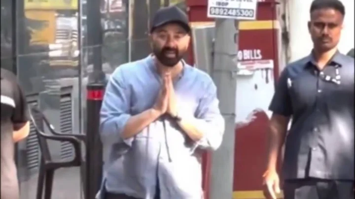 बॉलिवूड बातमी मराठी