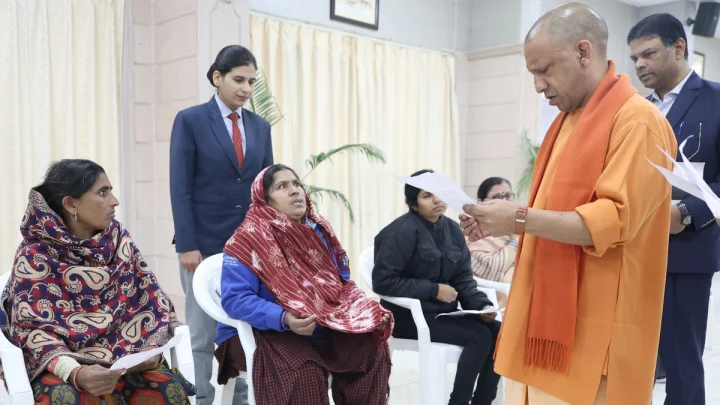 Chief Minister Yogi Adityanath heardcomplaints of victims in Janta Darshan
