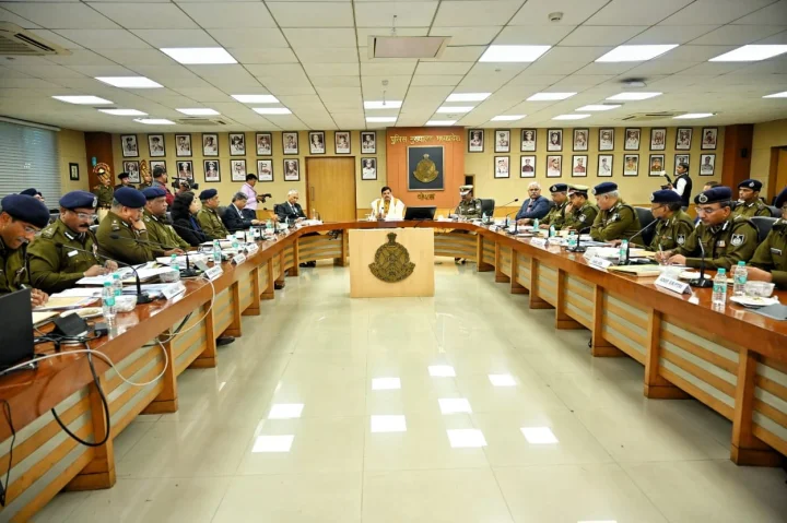 जनता के बीच पुलिस को लेकर धारणा बदलने की जरूरत, बोले CM मोहन यादव, सोशल मीडिया पर भी रखे निगाह