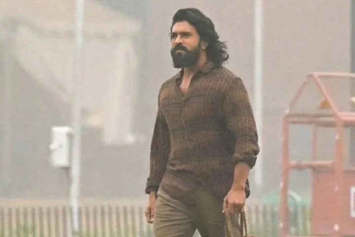 दिल्ली की सड़कों पर राम चरण, पेड्डी की शूटिंग की तस्वीरें हुई लीक