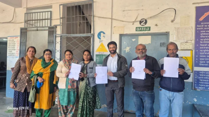 SIR में भोपाल में कट गए 4 लाख से अधिक वोटर्स के नाम, 1 लाख 16 हजार का नहीं मिला रिकार्ड, जानें अब कैसे जुड़ेगा वोटर लिस्ट में नाम