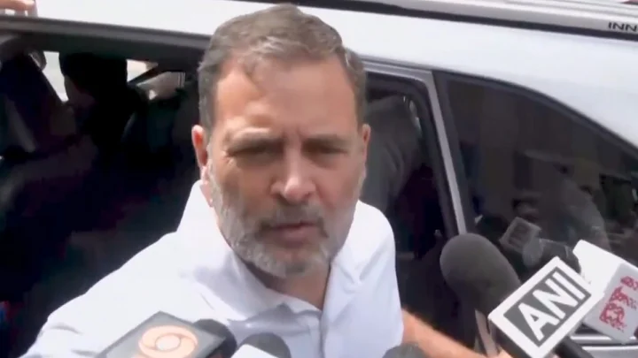 Rahul Gandhi tea and biscuit party
