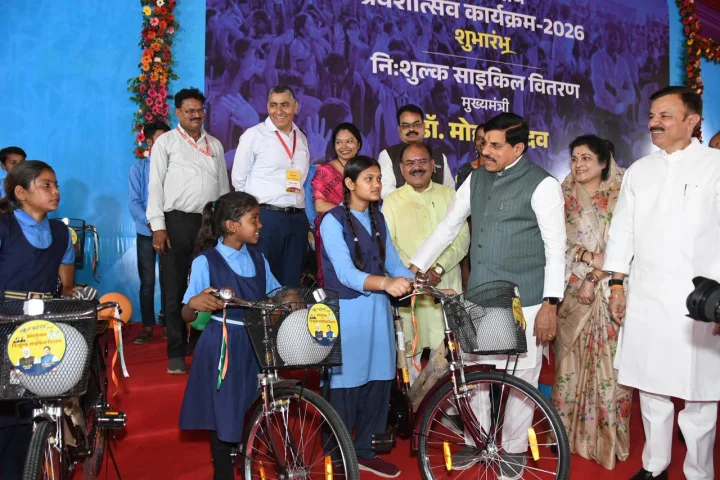 Chief Minister Dr. Mohan Yadav inaugurated the state level Praveshotsav program