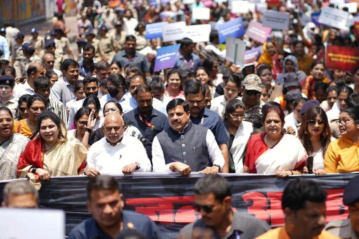 महिला आरक्षण बिल गिरने पर भोपाल में जन आक्रोश पदयात्रा, बोले CM डॉ. मोहन यादव, बहनों की इच्छा कुचलने वालों को कब्र से निकालकर दी जाएगी सजा