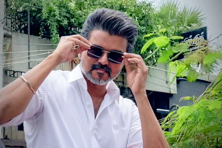 vijay thalapathy need 6 mla to become CM