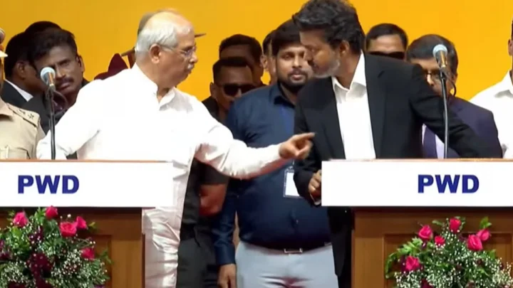 Thalapathy Vijay CM Oath : ऐसा क्या हुआ कि शपथ के दौरान विजय को गवर्नर ने टोका और दी हिदायत, जानिए पूरा मामला
