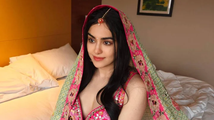 अदा शर्मा: एक्टिंग के जुनून में छोड़ी पढ़ाई, लुक्स के कारण मिले रिजेक्शन, फिर एक फिल्म ने बदल दी किस्मत