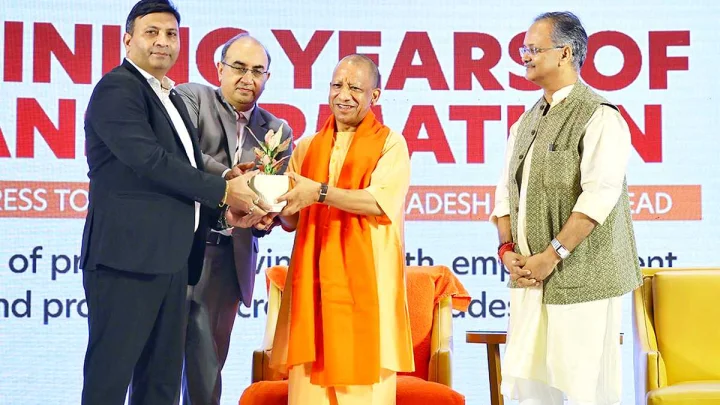 पश्चिम एशिया संकट से निपटने के लिए निभानी होगी सामूहिक जिम्मेदारी : CM योगी