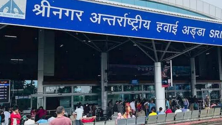श्रीनगर एयरपोर्ट जुलाई से सितंबर तक सोमवार और मंगलवार को रहेगा बंद, करीब 2 लाख यात्रियों पर पड़ेगा असर