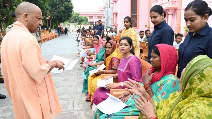 Chief Minister Yogi adopted a strict stance on land related complaints during Janta Darshan