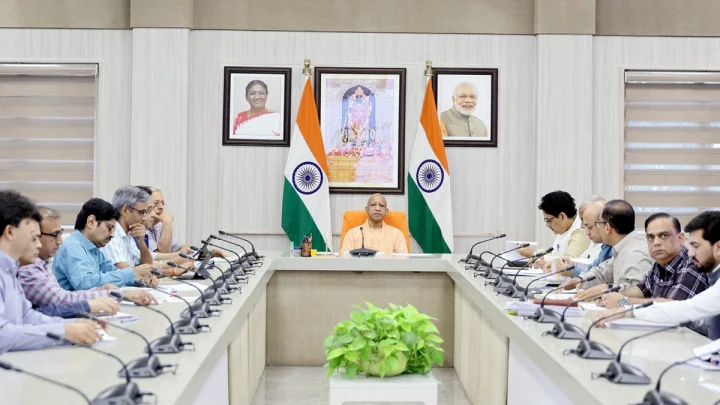 Chief Minister Yogi Adityanath's directives regarding additional data center capacity