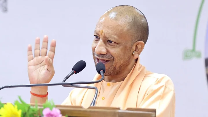 Jevar Airport Farmers meet cm yogi