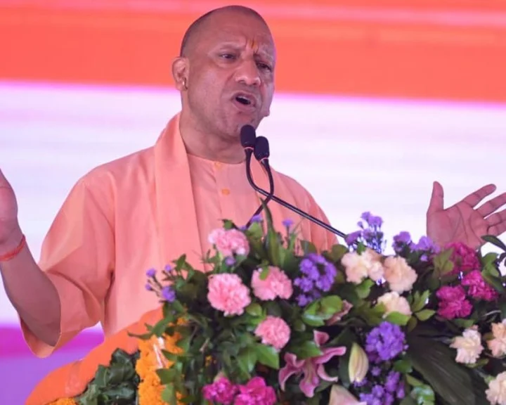 CM योगी ने रामपुर और बिलासपुर को दी 700 करोड़ से ज्‍यादा लागत वाली विकास परियोजनाओं की सौगात, आस्था के   अपमान पर विपक्ष पर किया कड़ा प्रहार