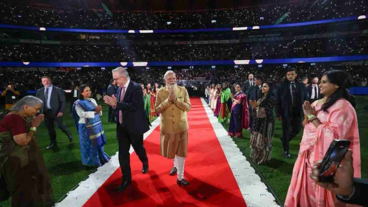 LIVE: MCG स्टेडियम में पीएम मोदी, कहा- आज लास्ट अवर का दबाव नहीं