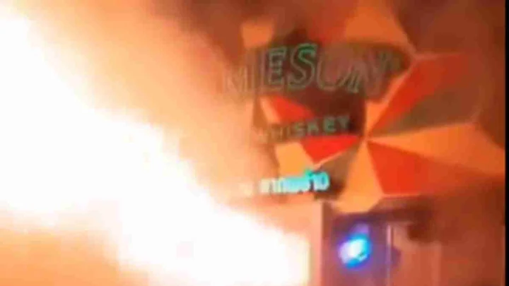 Bangkok Pub Fire News: બેંગકોકના પબમાં આગ લાગવાથી 27 લોકો જીવતા હોમાયા, વિસ્ફોટ થયો ત્યારે ભીડ સંગીતનો આનંદ માણી રહ્યા હતા