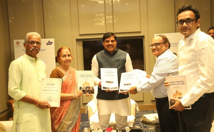 विधानसभा के मानसून सत्र में आएगा UCC विधेयक, 18 जुलाई को कैबिनेट की मिलेगी मंजूरी, सीएम डॉ. मोहन यादव ने कांग्रेस पर कसा तंज