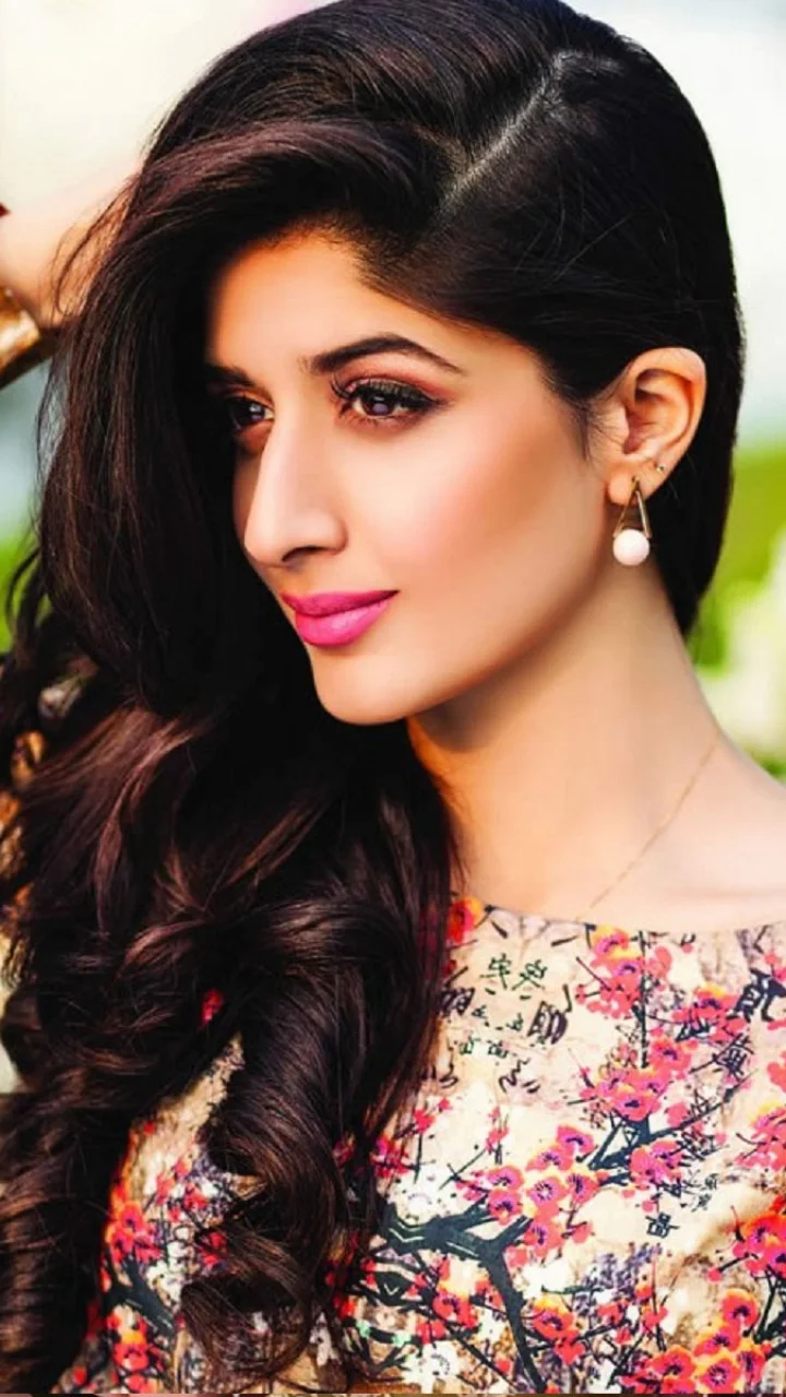 Mawra Hocane- स्लिम पर्सनैलिटी और चुलबुला अंदाज