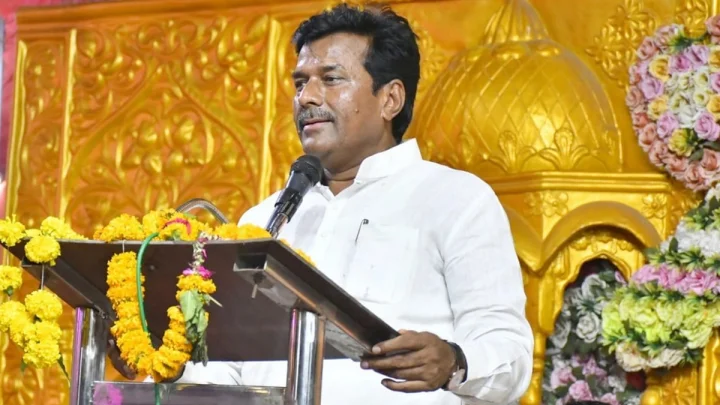 दतिया उपचुनाव : भारत सिंह कुशवाह बोले- विकास के दम पर जीतेंगे, भाजपा को मिल रहा बड़ा समर्थन