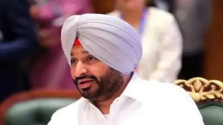पठानकोट जा रहे रवनीत बिट्टू के काफिले पर हमला, आप नेताओं पर लगाए गंभीर आरोप