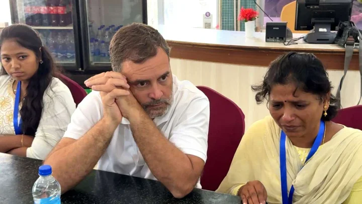 छात्रों को दया नहीं, पीएम मोदी की माफी चाहिए... पेपर लीक मुद्दे पर राहुल गांधी का PM पर तीखा हमला