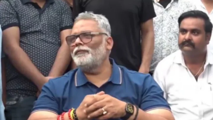 प्रेस कॉन्‍फ्रेंस में पप्पू यादव पर चाकू से हमला, बोले- मेरी हत्या की साजिश थी....