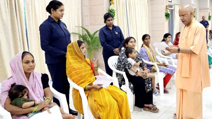 सीतापुर की रोली के जीवन में खुशियों की ‘बारिश’
