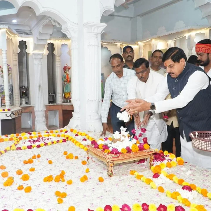 CM Dr. Mohan Yadav performed Chhadi Puja at the Valmiki Ashram in Ujjain